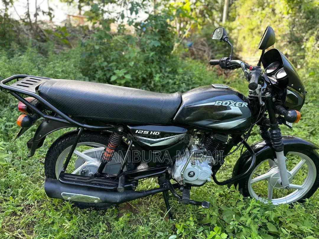 New Bajaj Boxer 125 2025 Black