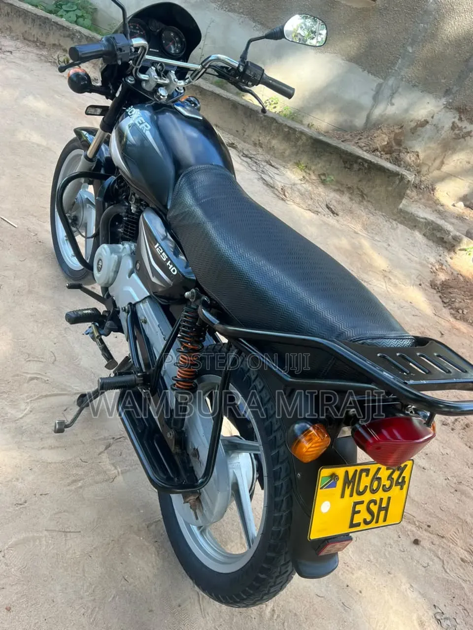 New Bajaj Boxer 125 2025 Black
