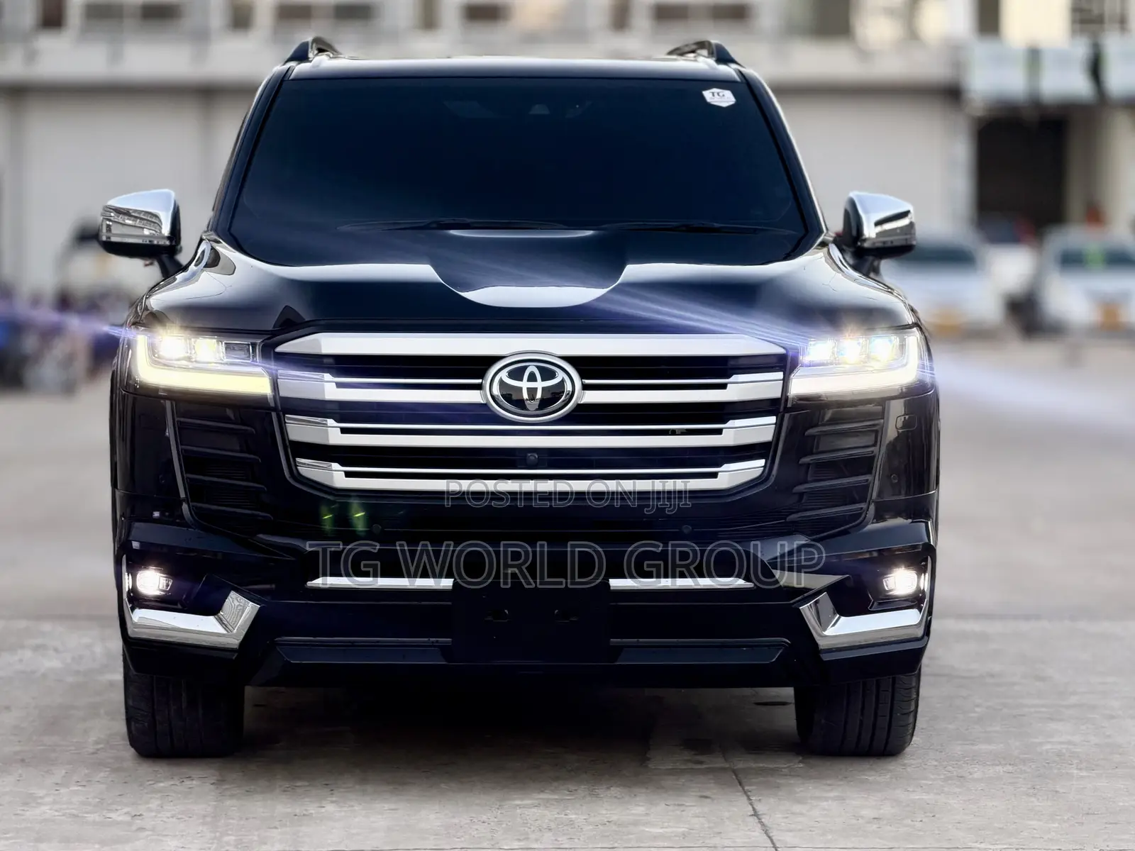 Toyota Land Cruiser LC300 2024 Black