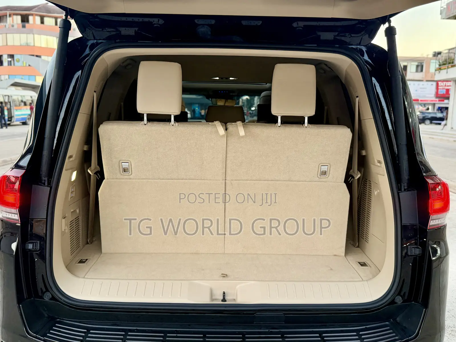 Toyota Land Cruiser LC300 2024 Black