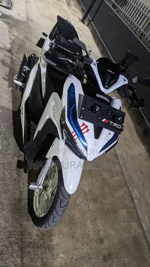 Honda CBX 2022 Silver