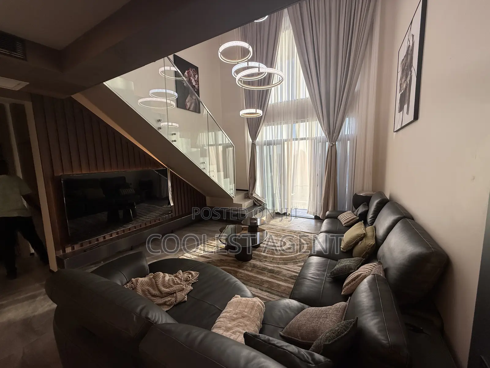 Furnished 3bdrm Duplex in Coolest Estate, Oyster Bay for rent