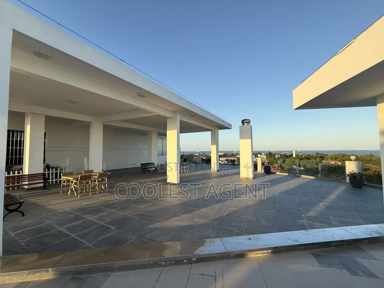 Furnished 3bdrm Duplex in Coolest Estate, Oyster Bay for rent