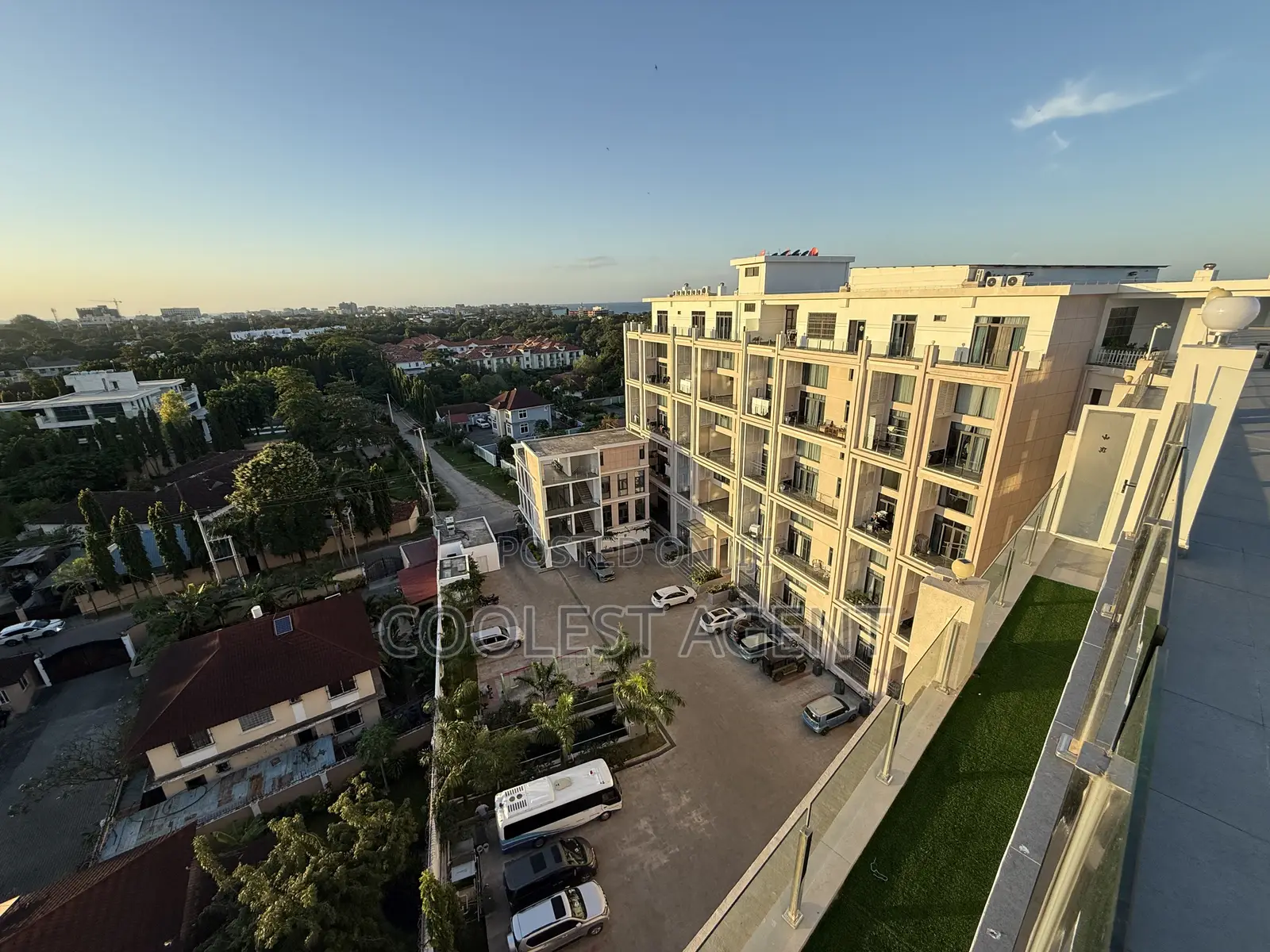 Furnished 3bdrm Duplex in Coolest Estate, Oyster Bay for rent