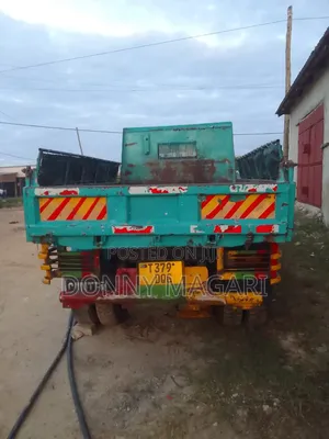 Mitsubishi Canter Tipper