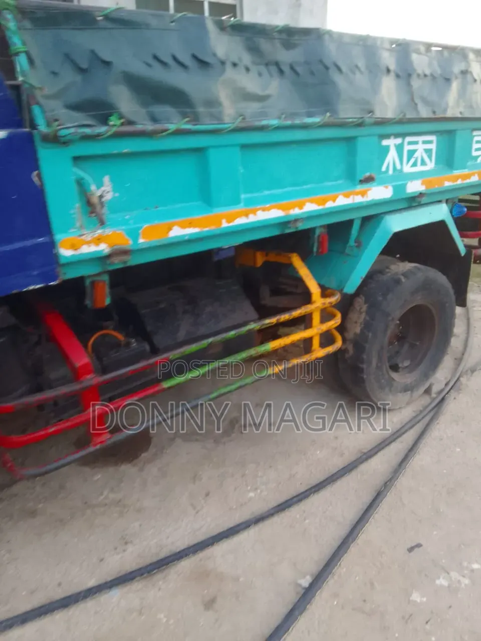 Mitsubishi Canter Tipper