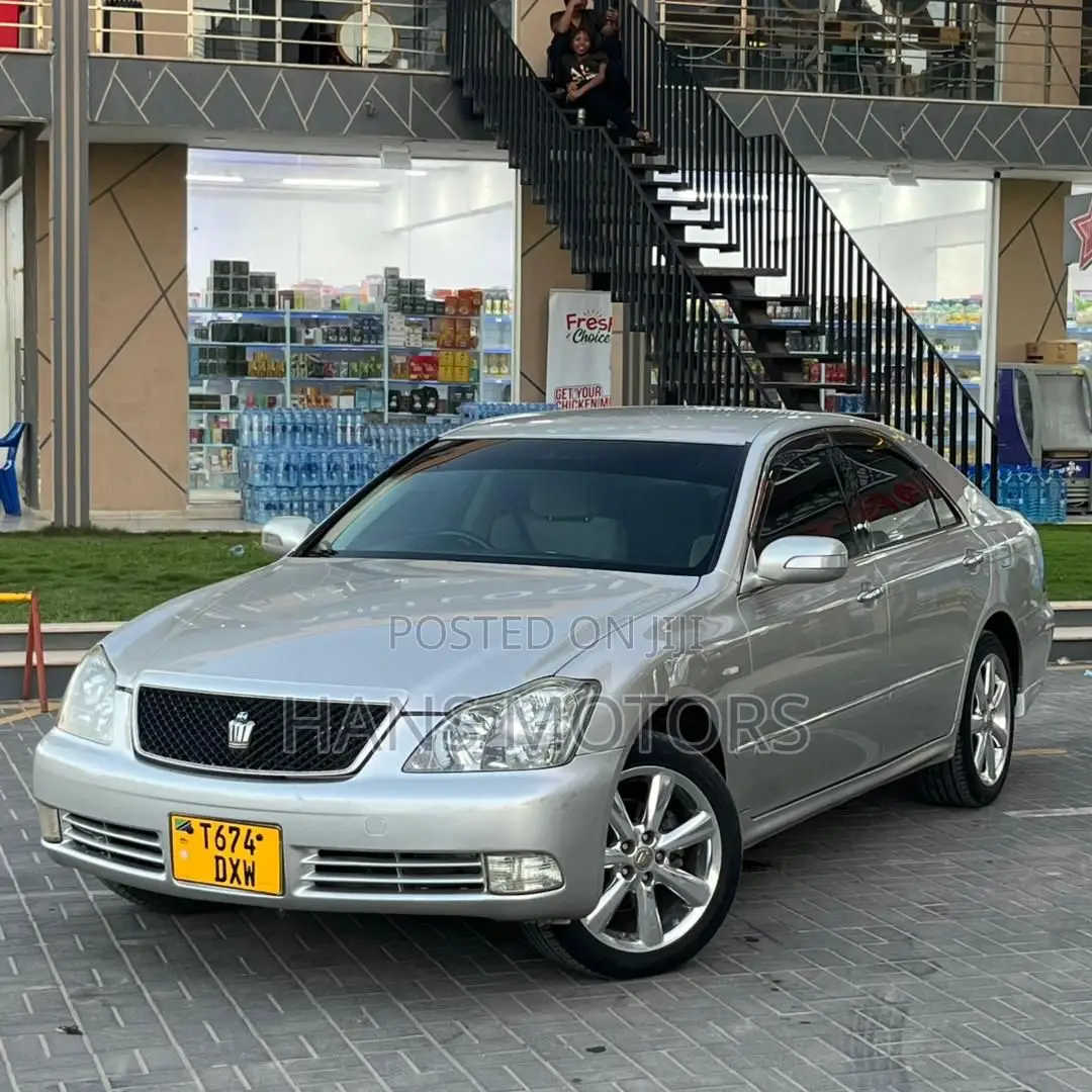 Toyota Crown 2004 Silver