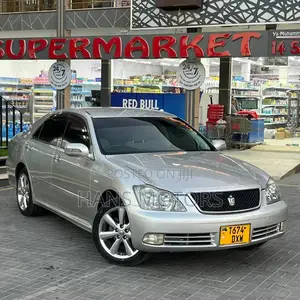 Toyota Crown 2004 Silver