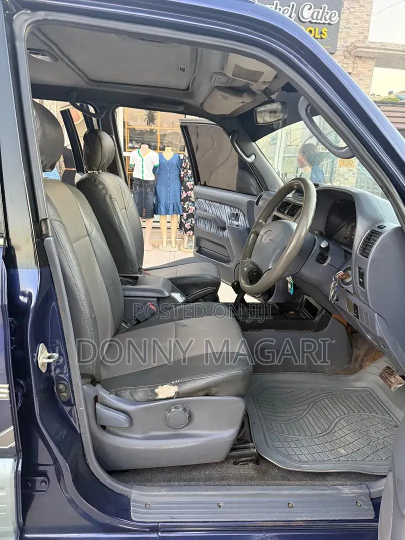 Toyota Land Cruiser Prado 1997 Blue