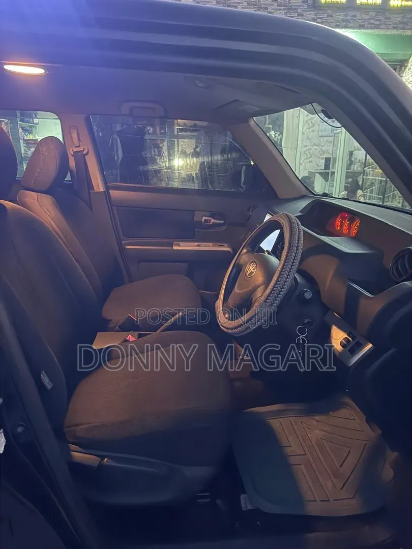Toyota Corolla Rumion 2008 Black