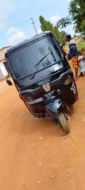 New Piaggio Scooter 2025 Black