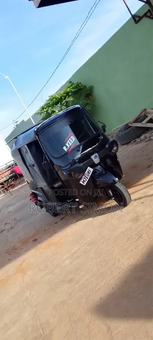 New Piaggio Scooter 2025 Black