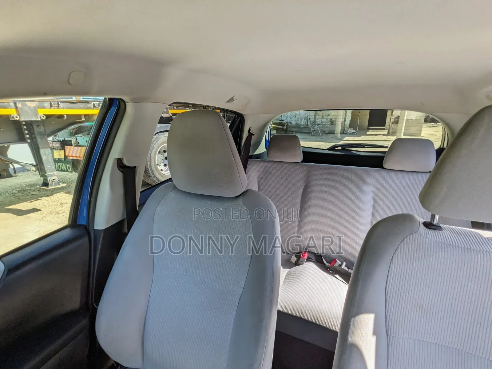 Toyota Vitz 2010 Blue