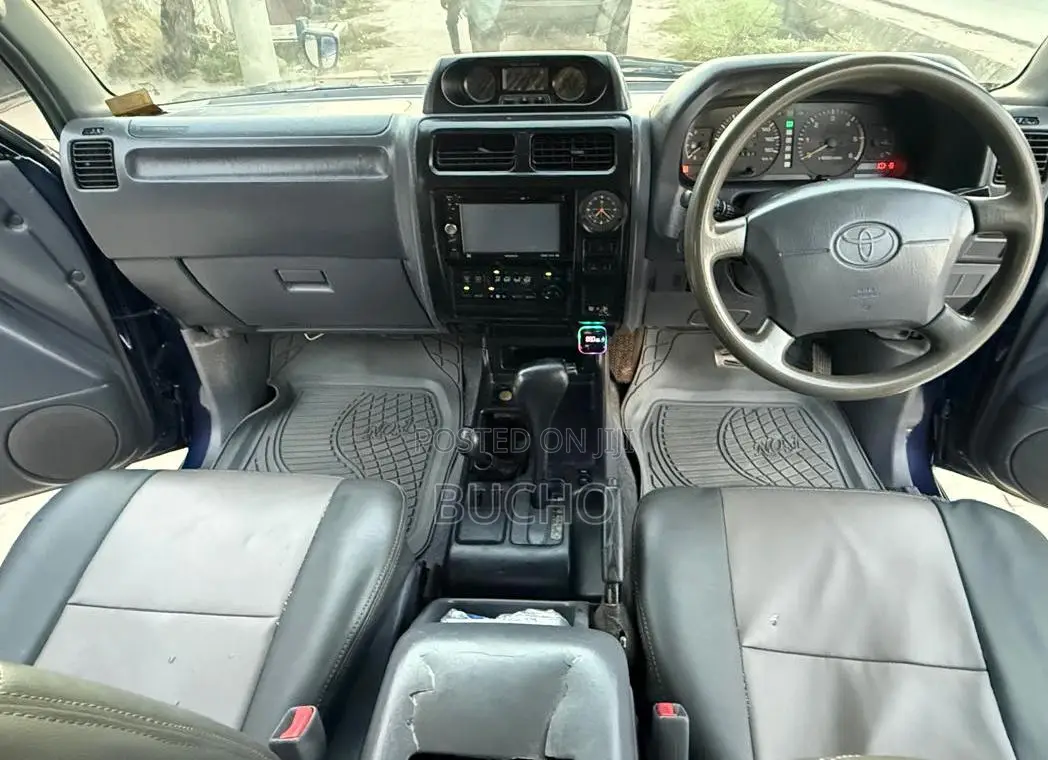 Toyota Land Cruiser Prado 1997 Blue