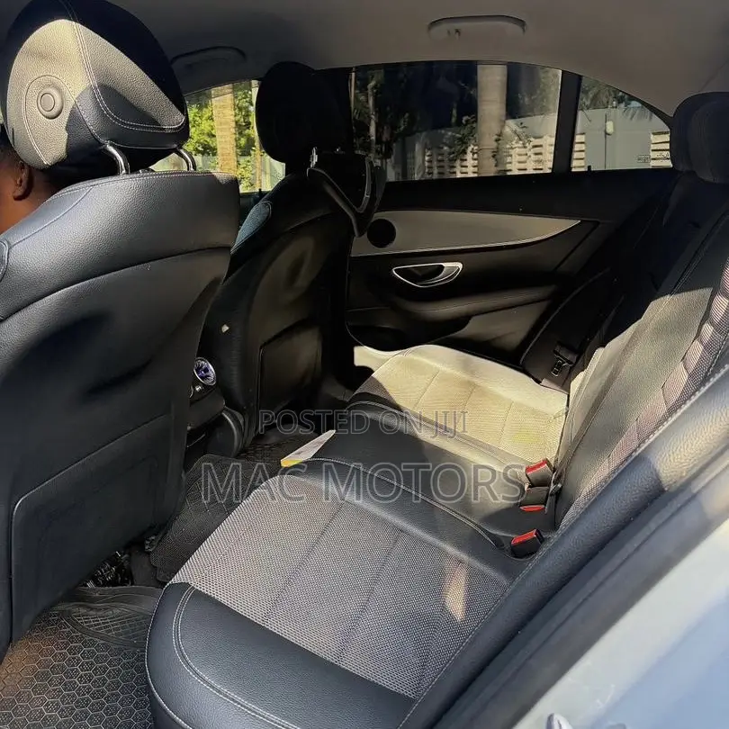 Mercedes-Benz E200 2017 Silver