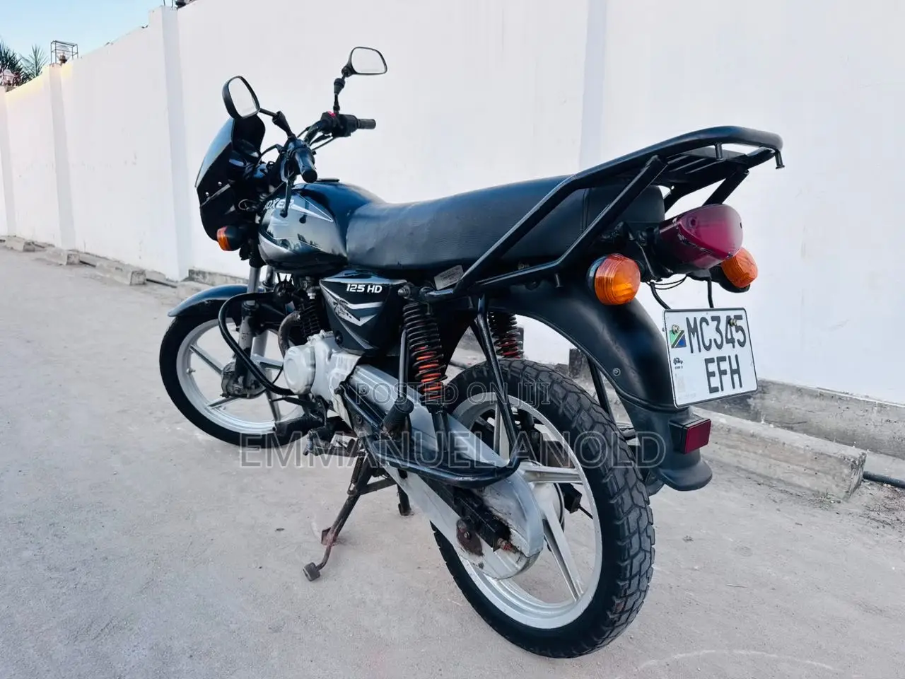 Bajaj Boxer 125 2025 Black