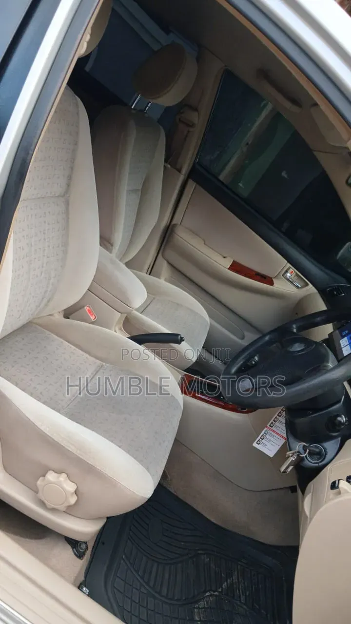 Toyota Allex 2001 Silver