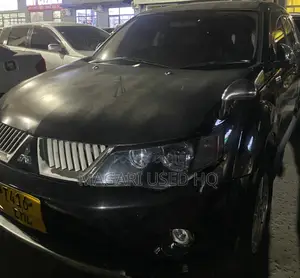 Mitsubishi Outlander 2012 Black