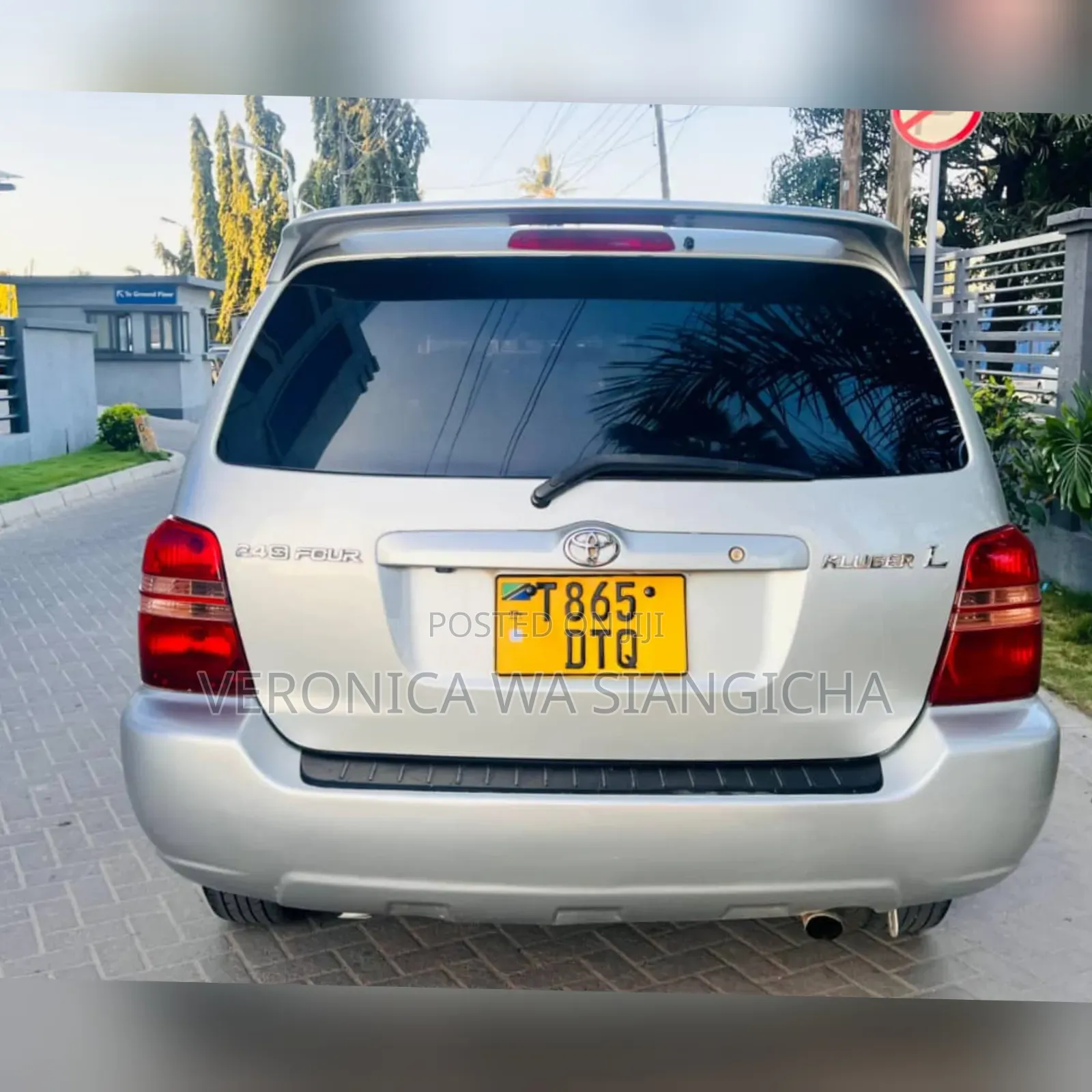 Toyota Kluger 2003 Silver
