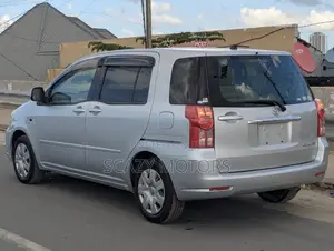 Toyota Raum 2008 Silver