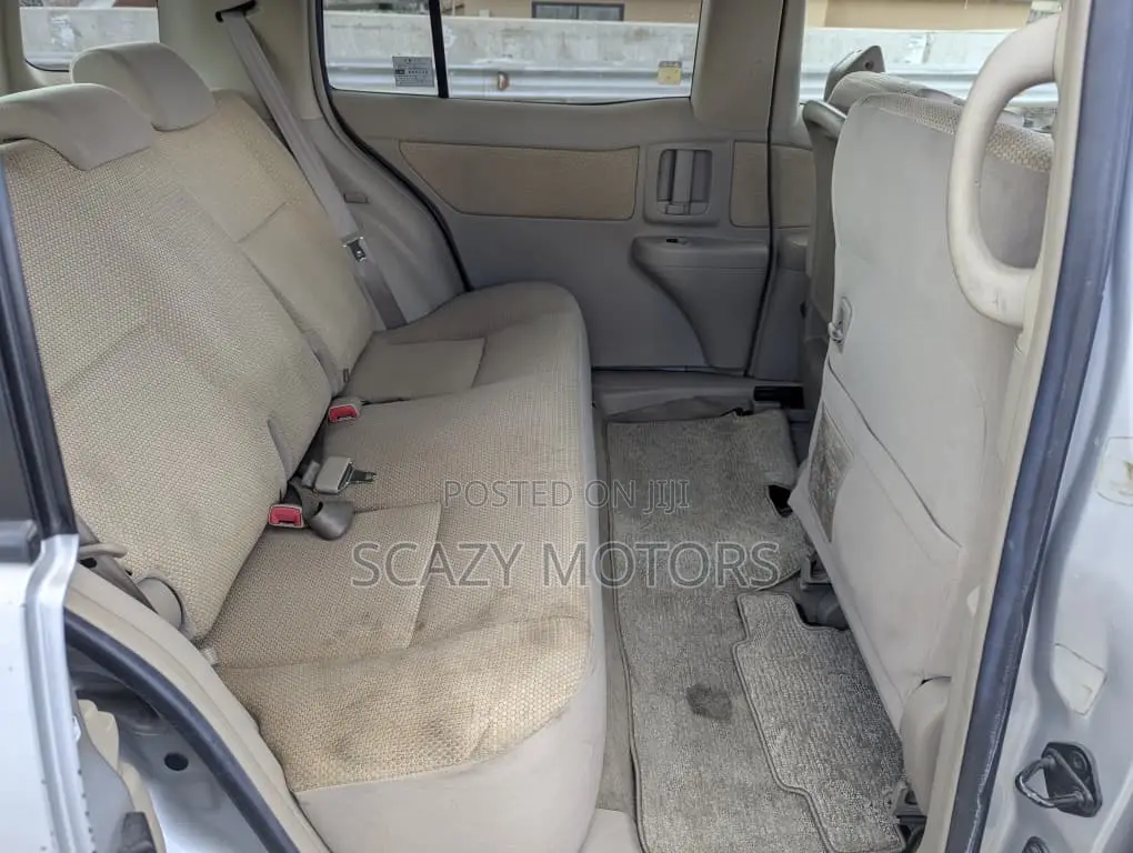Toyota Raum 2008 Silver