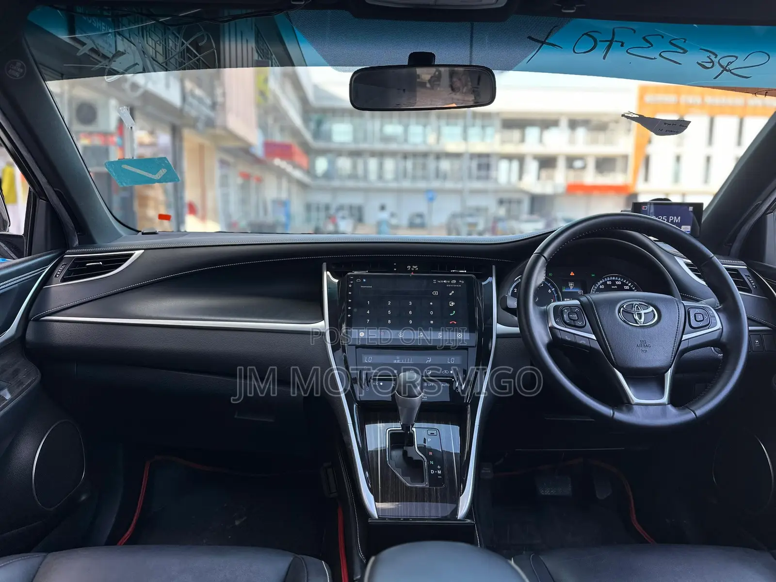 Toyota Harrier 2.0 2016 White