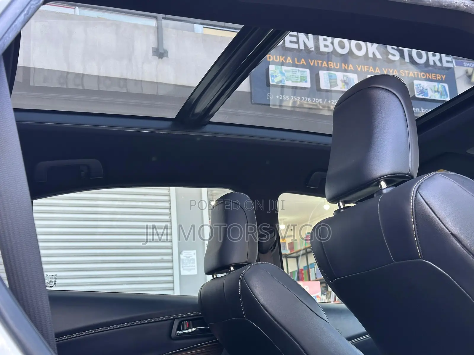 Toyota Harrier 2.0 2016 White