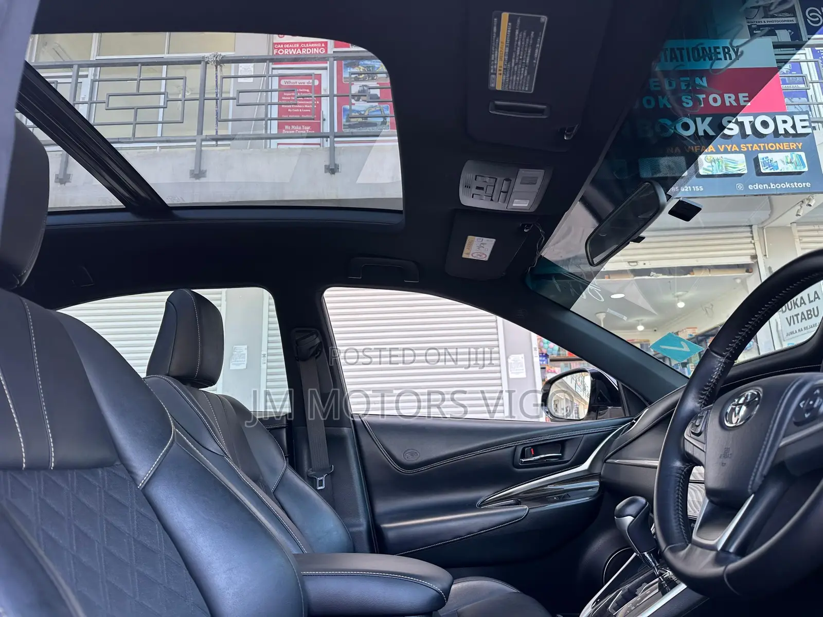 Toyota Harrier 2.0 2016 White