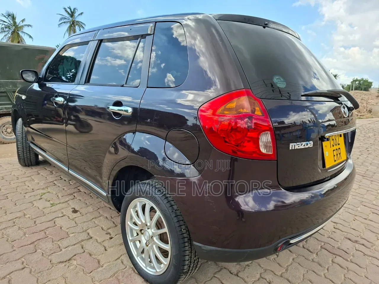 Mazda Verisa 2010 Black