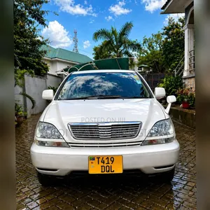 Toyota Harrier 2002