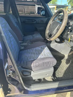 Toyota RAV4 1997 Blue