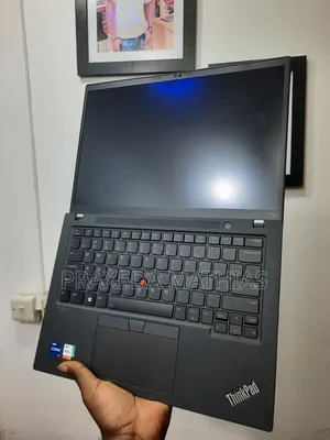 Laptop Lenovo ThinkPad T14s Gen 2 16GB Intel Core i7 SSD 1T