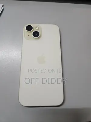 Apple iPhone 15 128 GB Gold