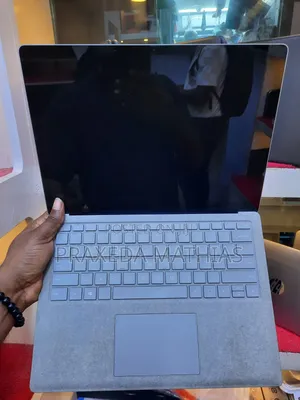 Laptop Microsoft Surface Laptop 2 16GB Intel Core i7 SSD 256GB