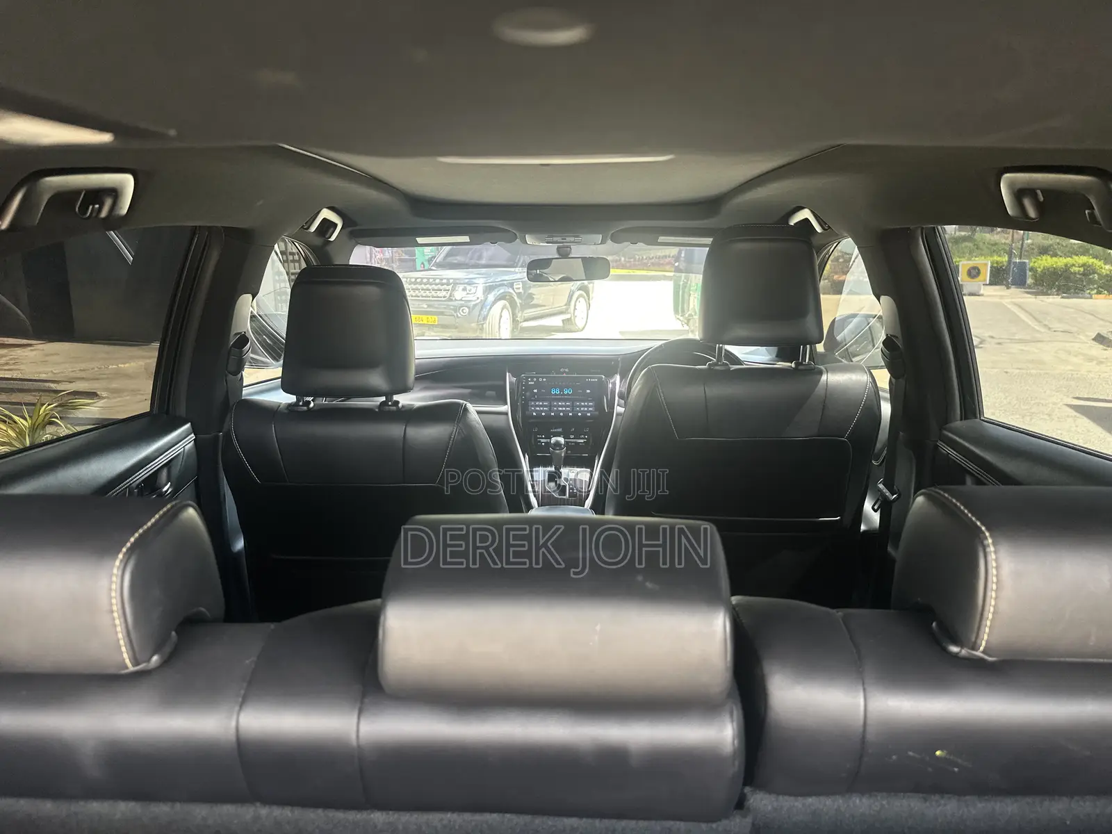 Toyota Harrier 2.0 2015 Black