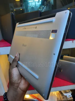 Laptop Dell XPS 13 9380 8GB Intel Core i5 SSD 256GB