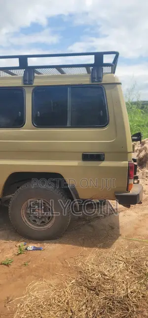 Toyota Land Cruiser 2009 Beige