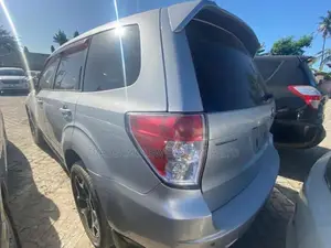 Subaru Forester 2010 Silver