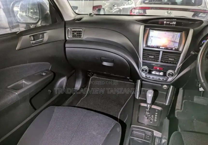 Subaru Forester 2010 Silver