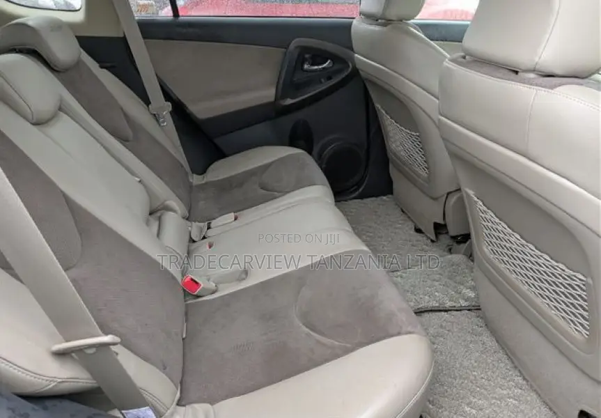 Toyota Vanguard 2007 Silver