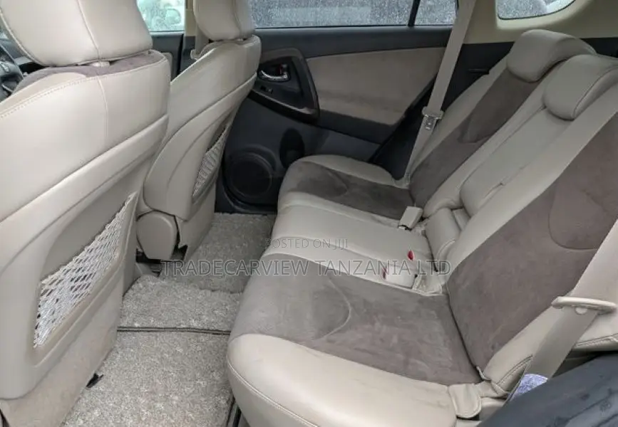 Toyota Vanguard 2007 Silver