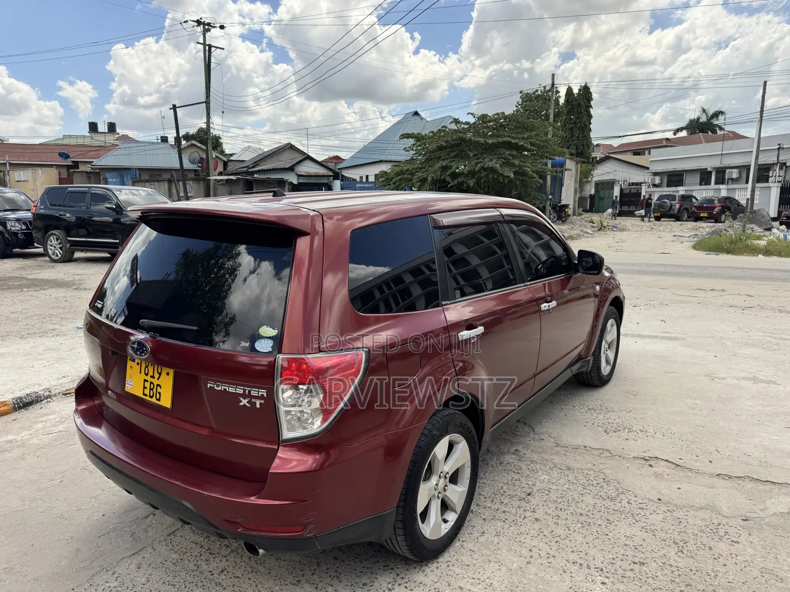 Subaru Forester 2.0D X 2011 Maroon