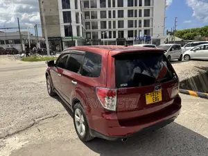 Subaru Forester 2.0D X 2011 Maroon