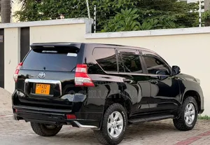 Toyota Land Cruiser Prado 2012 Black