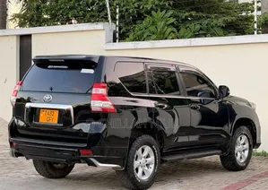 Toyota Land Cruiser Prado 2012 Black