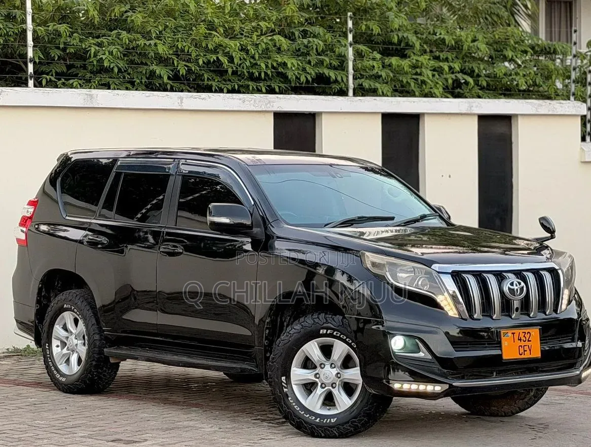 Toyota Land Cruiser Prado 2012 Black