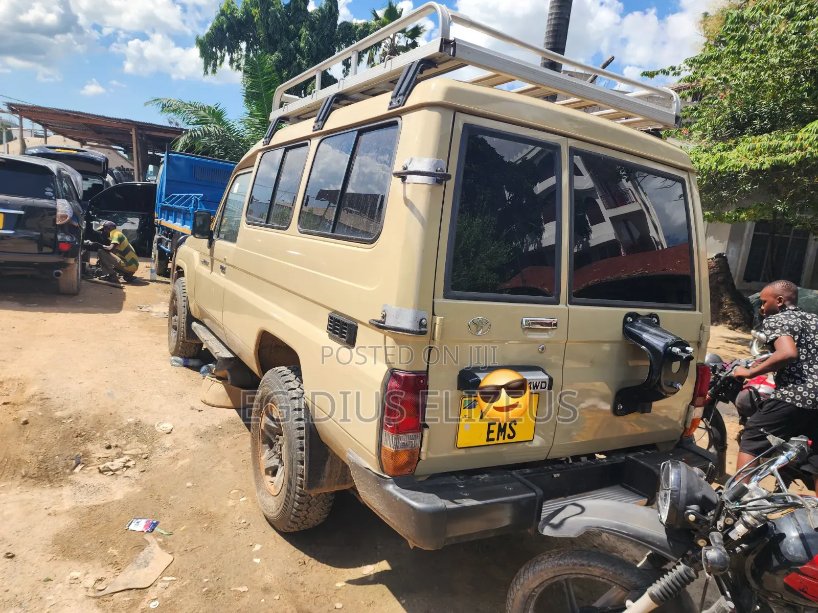 Toyota Land Cruiser 2010 Beige