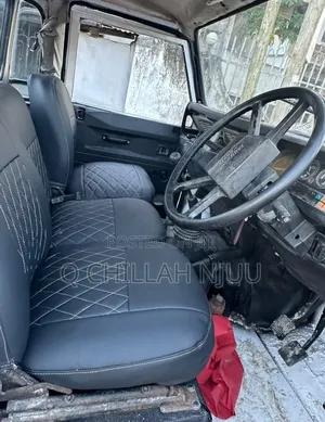 Land Rover Defender 1999 White