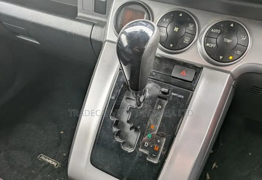 Toyota Corolla Rumion 2010 Silver