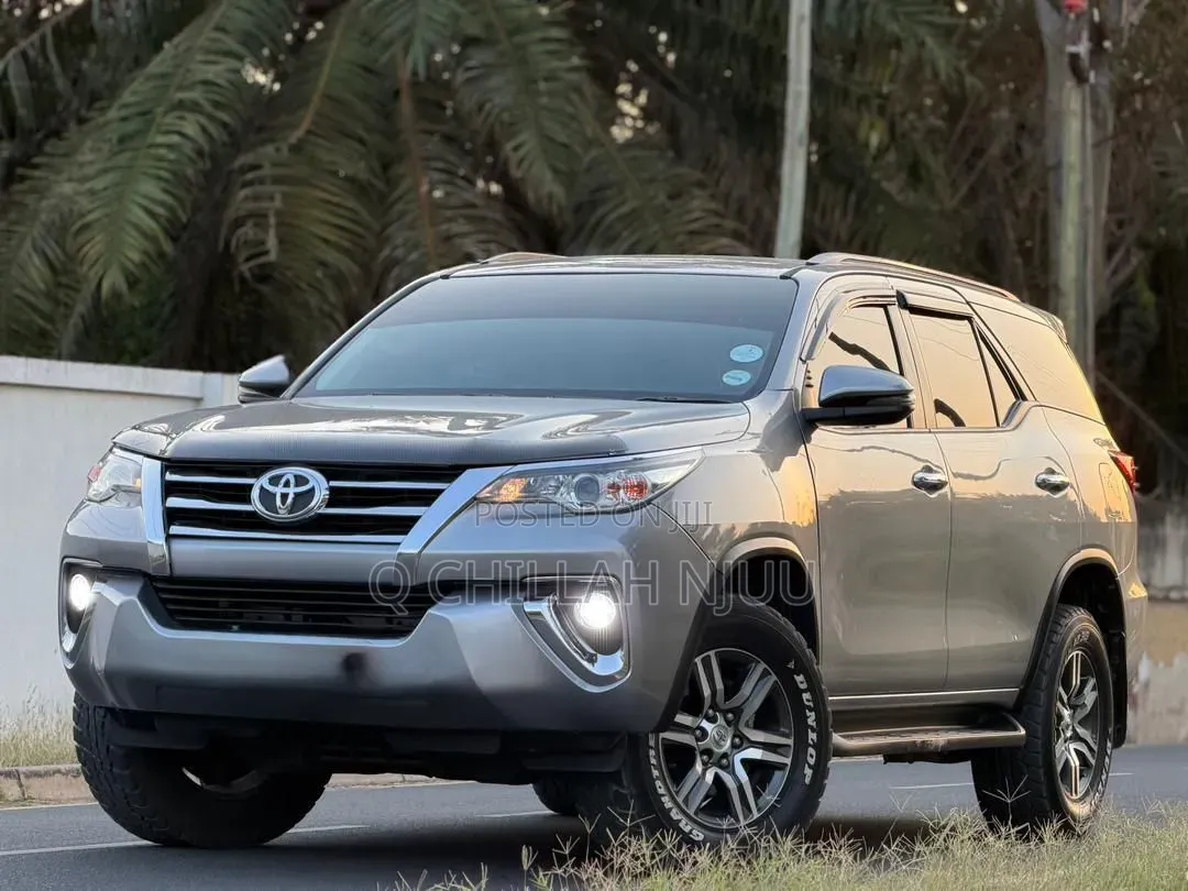 Toyota Fortuner 2018 Gray